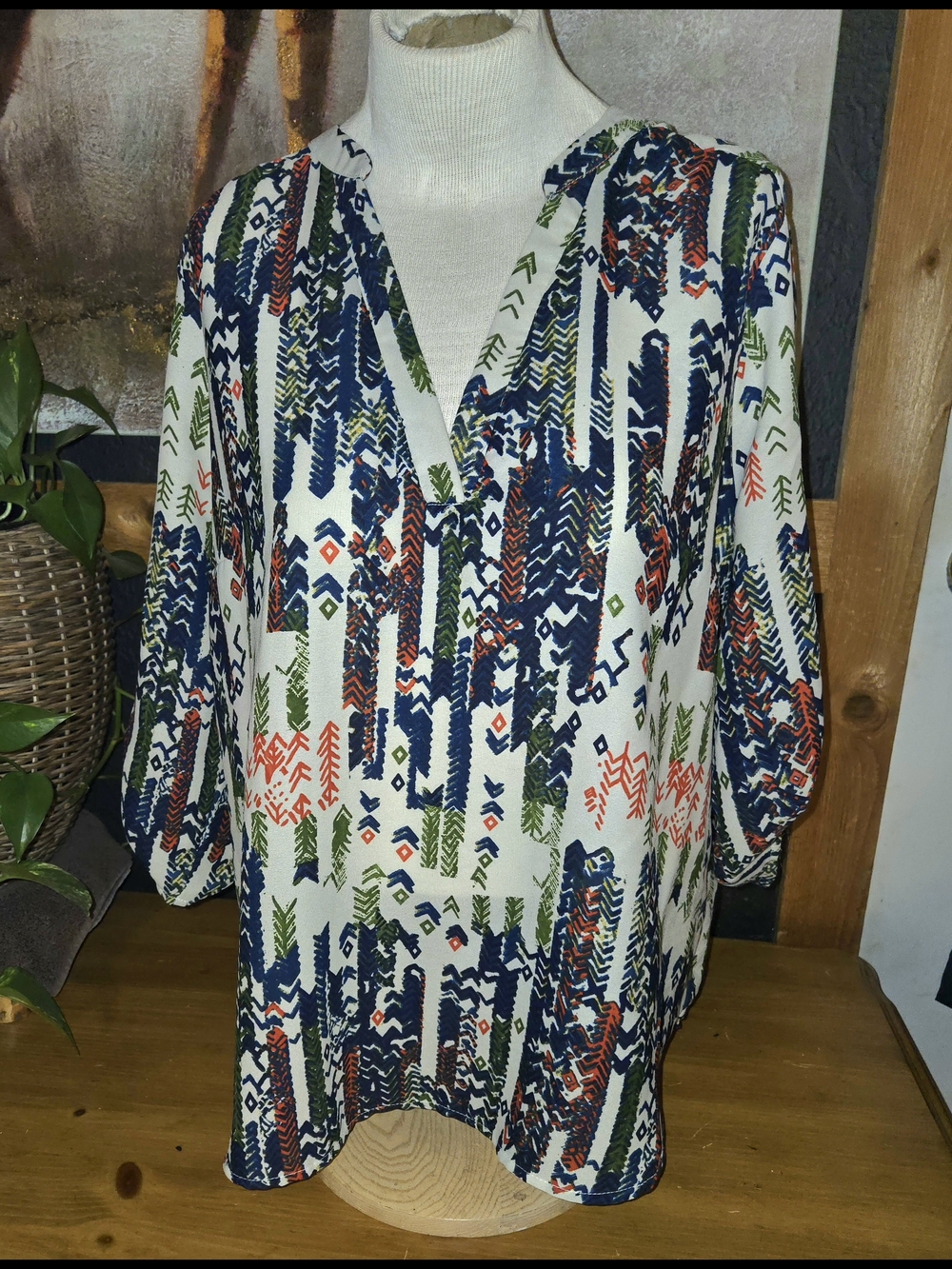 Signature Studio Printed V-Neck Tunic in Navy, Olive & Coral